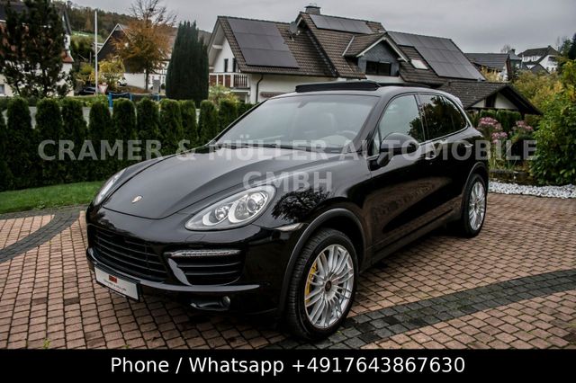 Porsche Cayenne Turbo PCCB PDCC PANO PDLS ACC 18-Wege