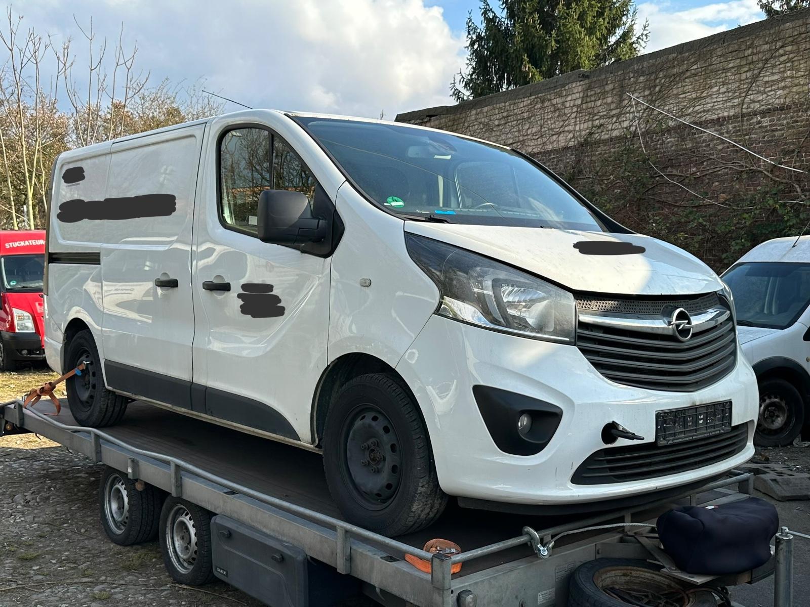 Opel Vivaro Kasten H1+L1 3 Stz Klima Regal-System AHK