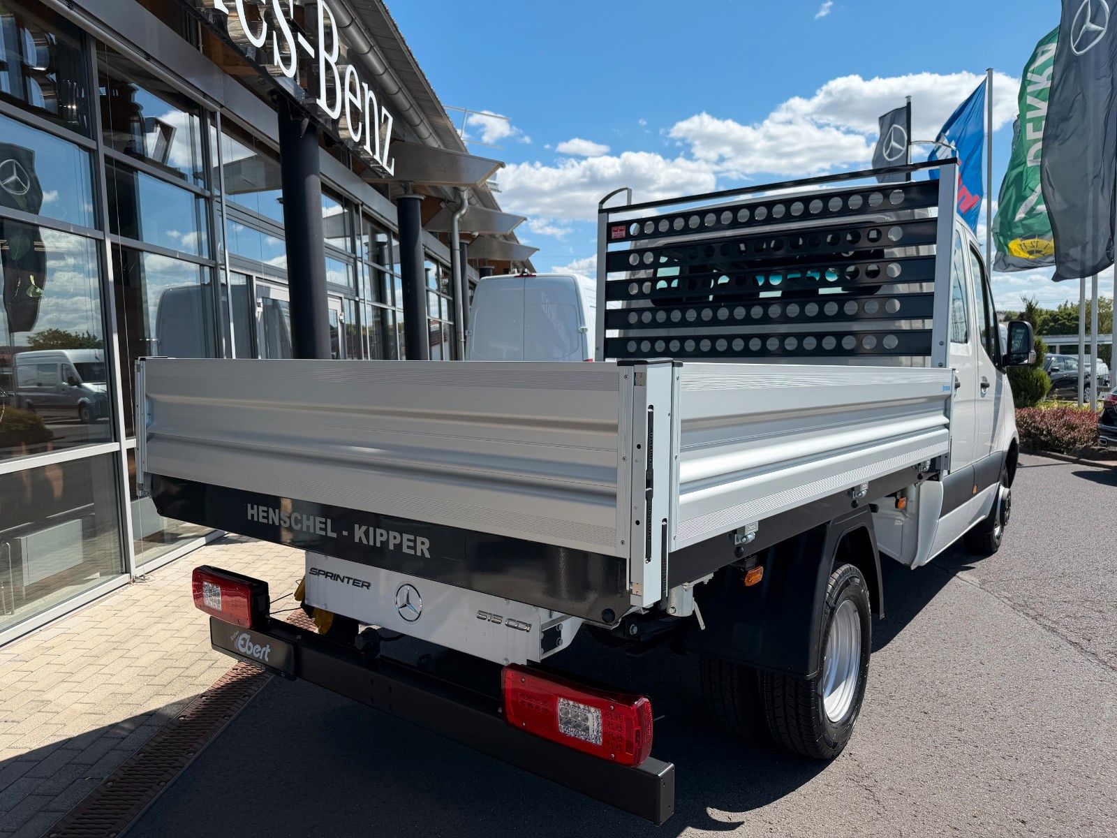 Fahrzeugabbildung Mercedes-Benz Sprinter 515 CDI DoKa 3-Seiten-Kipper