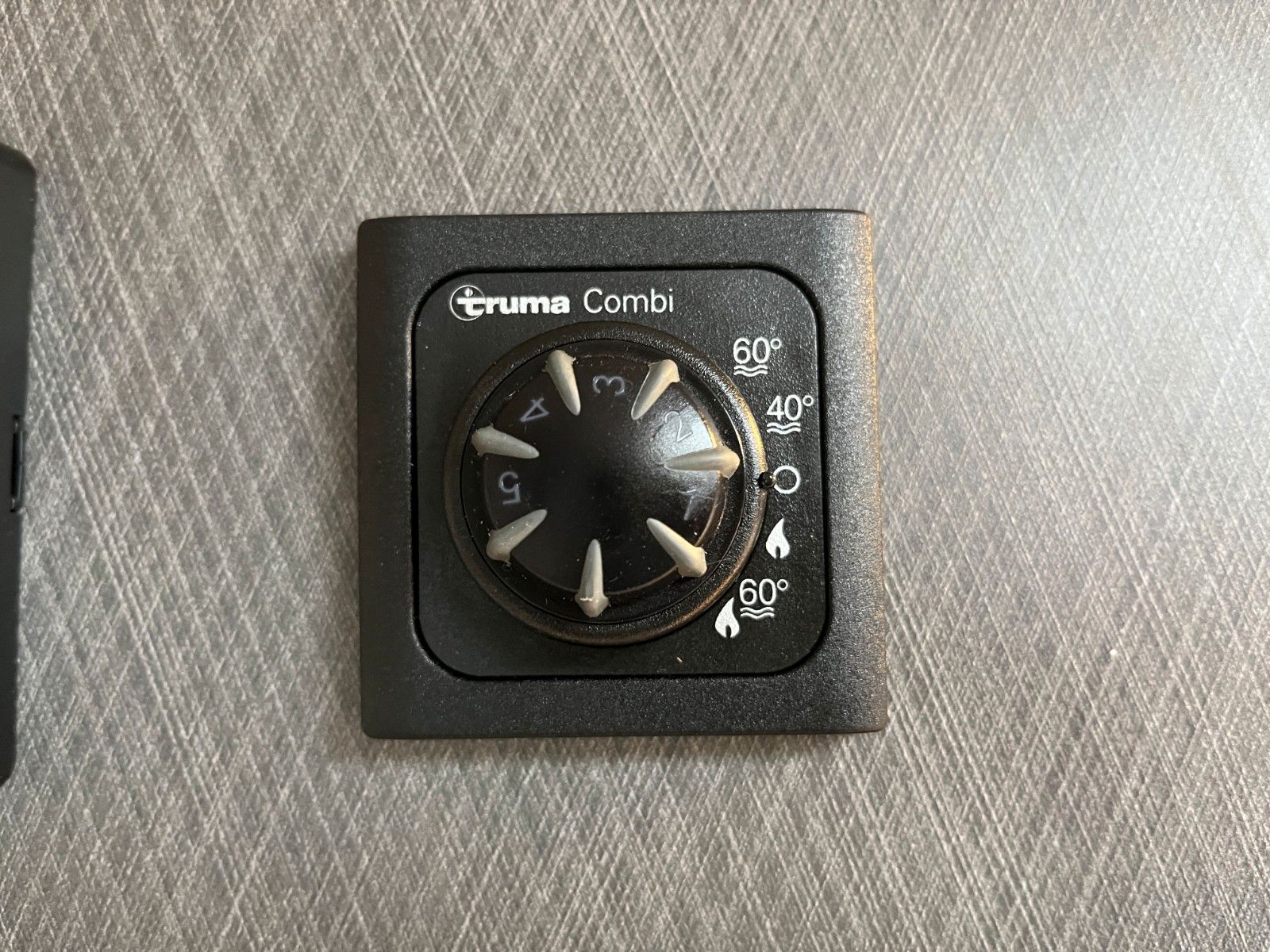 Fahrzeugabbildung Etrusco V 6.8 SCF *Automatik*iConic*Complete Selection*X