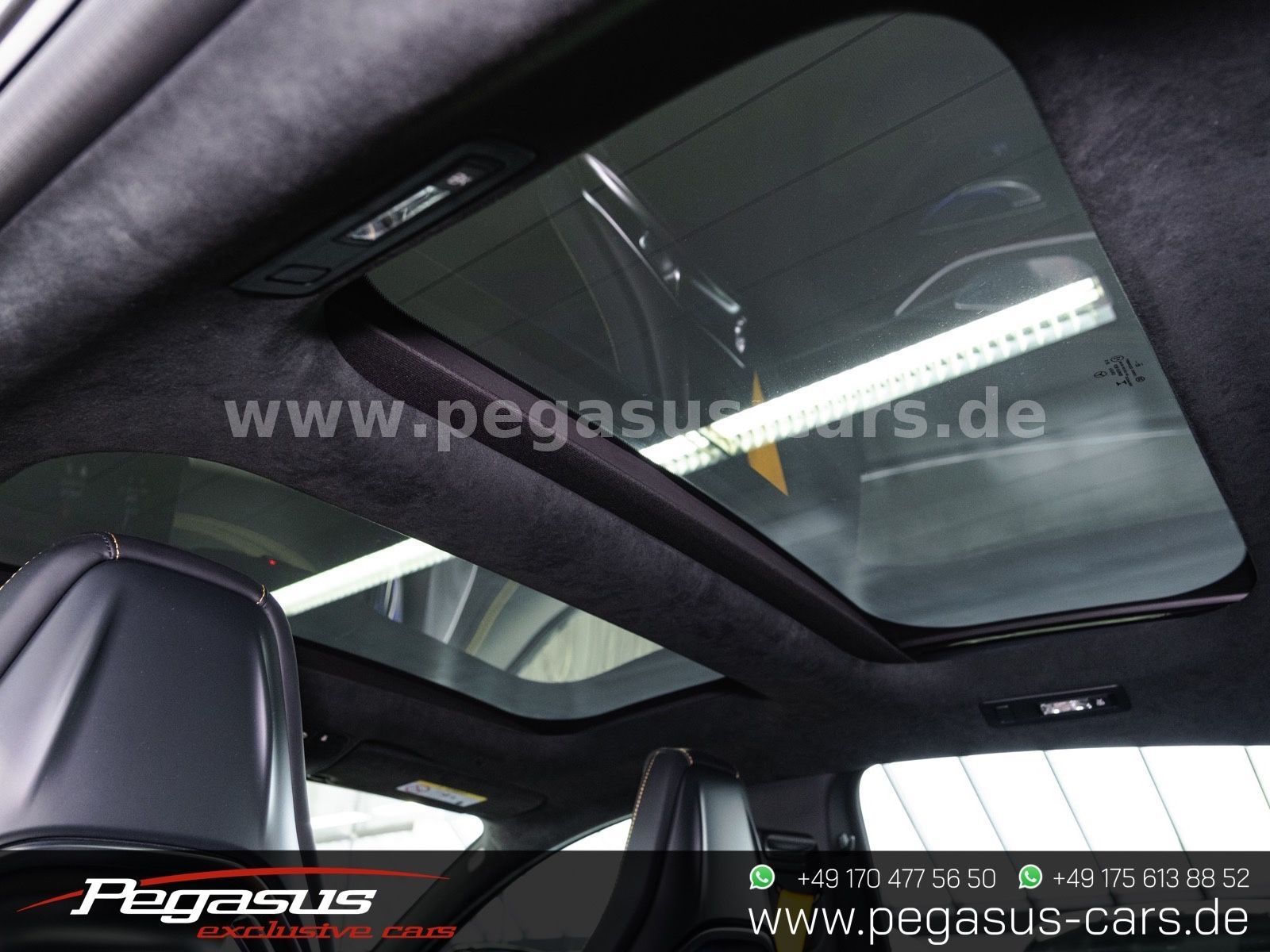 MERCEDES-BENZ AMG GT - 32