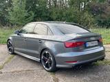 Audi S3 2.0 TFSI quattro - - graue Audi S3