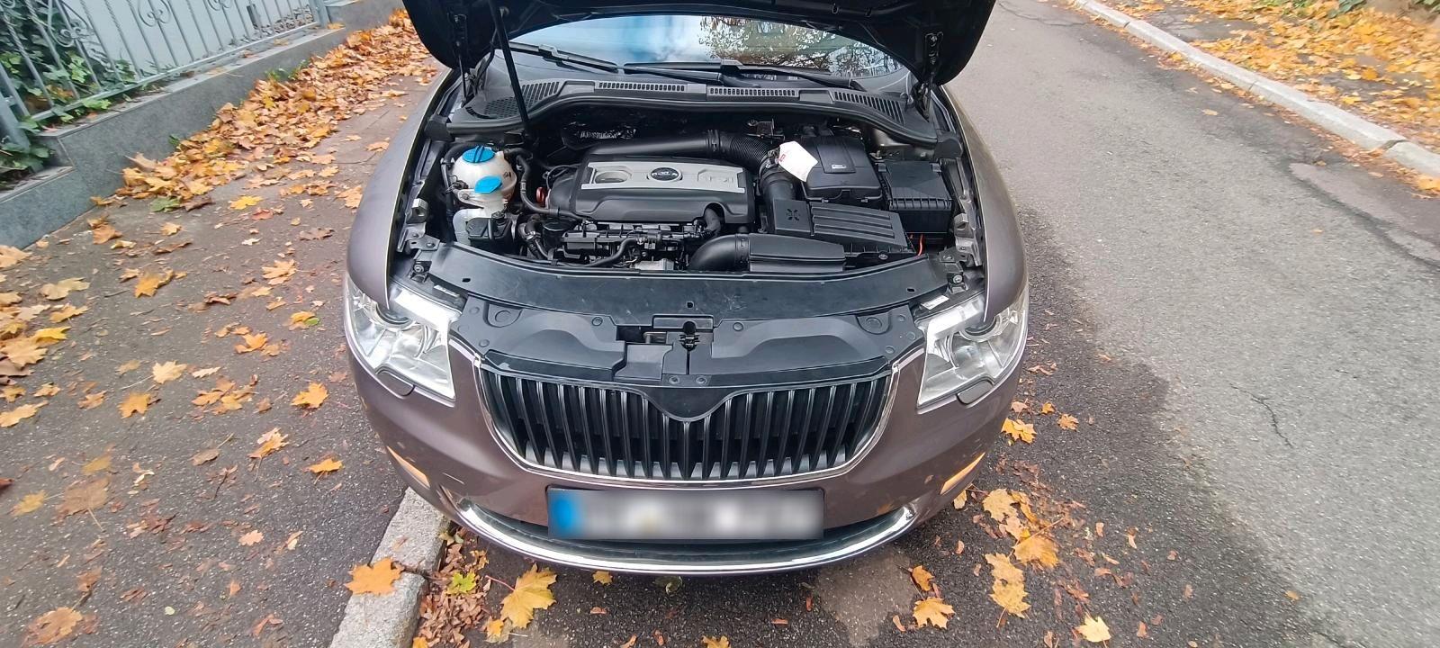 Skoda Superb 2010 — photo 8