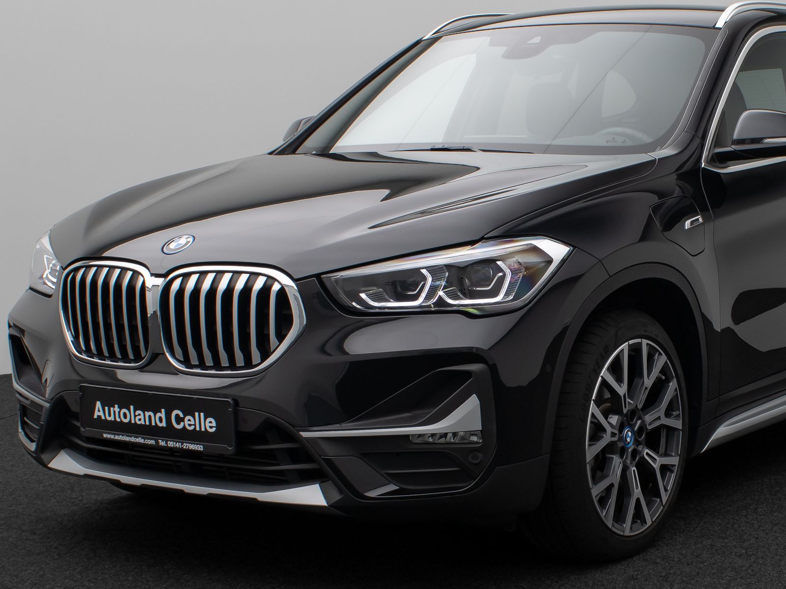 Fahrzeugabbildung BMW X1 xD25e xLine Kamera HUD DAB H/K Komfort Sport