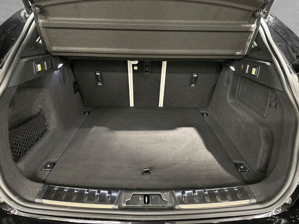 Jaguar F-Pace D200 R-Dynamic SE FAHRASSISTENZ-PAKET MER