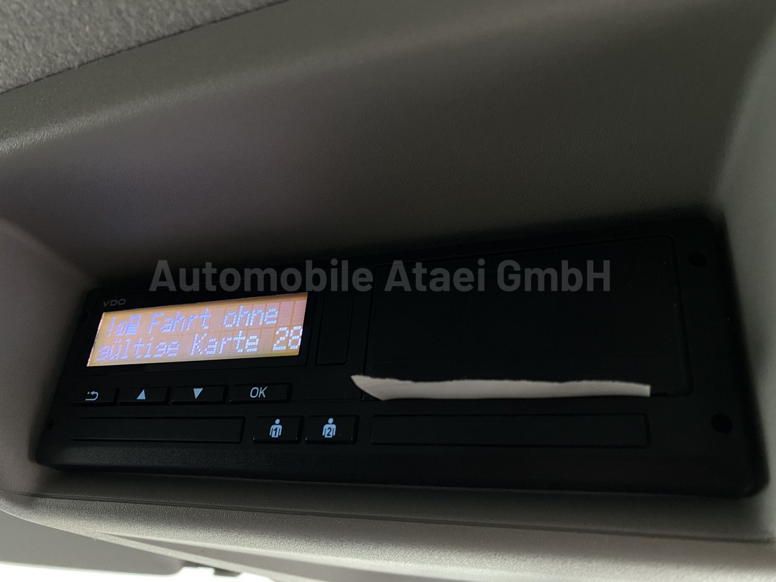 Fahrzeugabbildung Ford Transit Custom 340 L2 *9-Sitzer* AHK 2,4t 0963