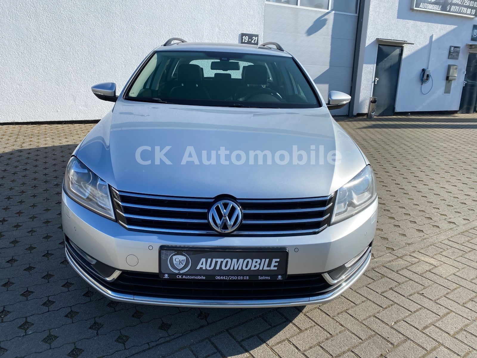 Fahrzeugabbildung Volkswagen Passat Variant Comfortline BM/DSG/Navi/Bi-Xenon