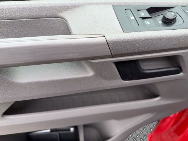 T6.1 Transporter Kasten 2.0 TDI KR Klima AHK ZV