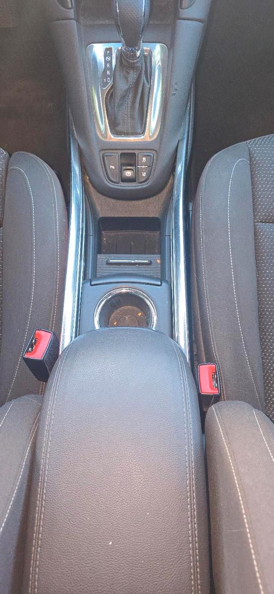Opel Zafira 2015 — photo 14