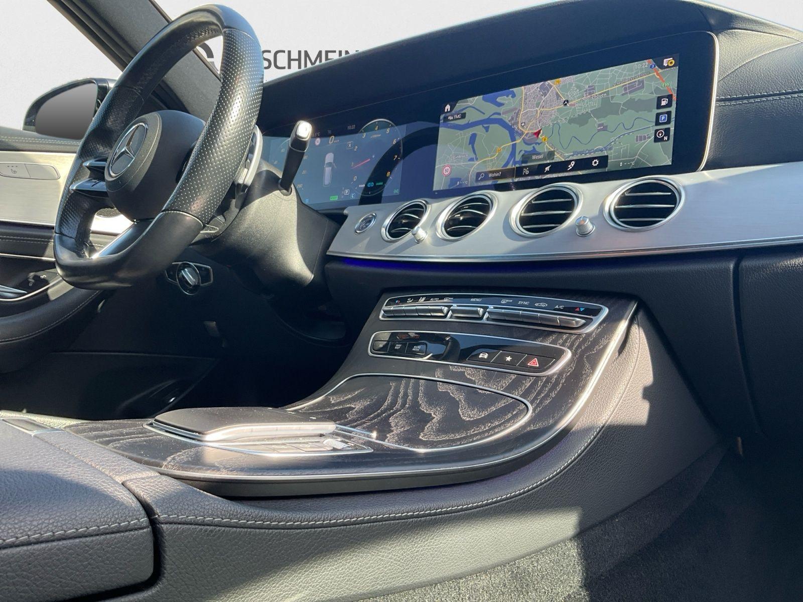 Mercedes-Benz E 300 T-Modell AMG Line MBUX CARPLAY AHK 360°