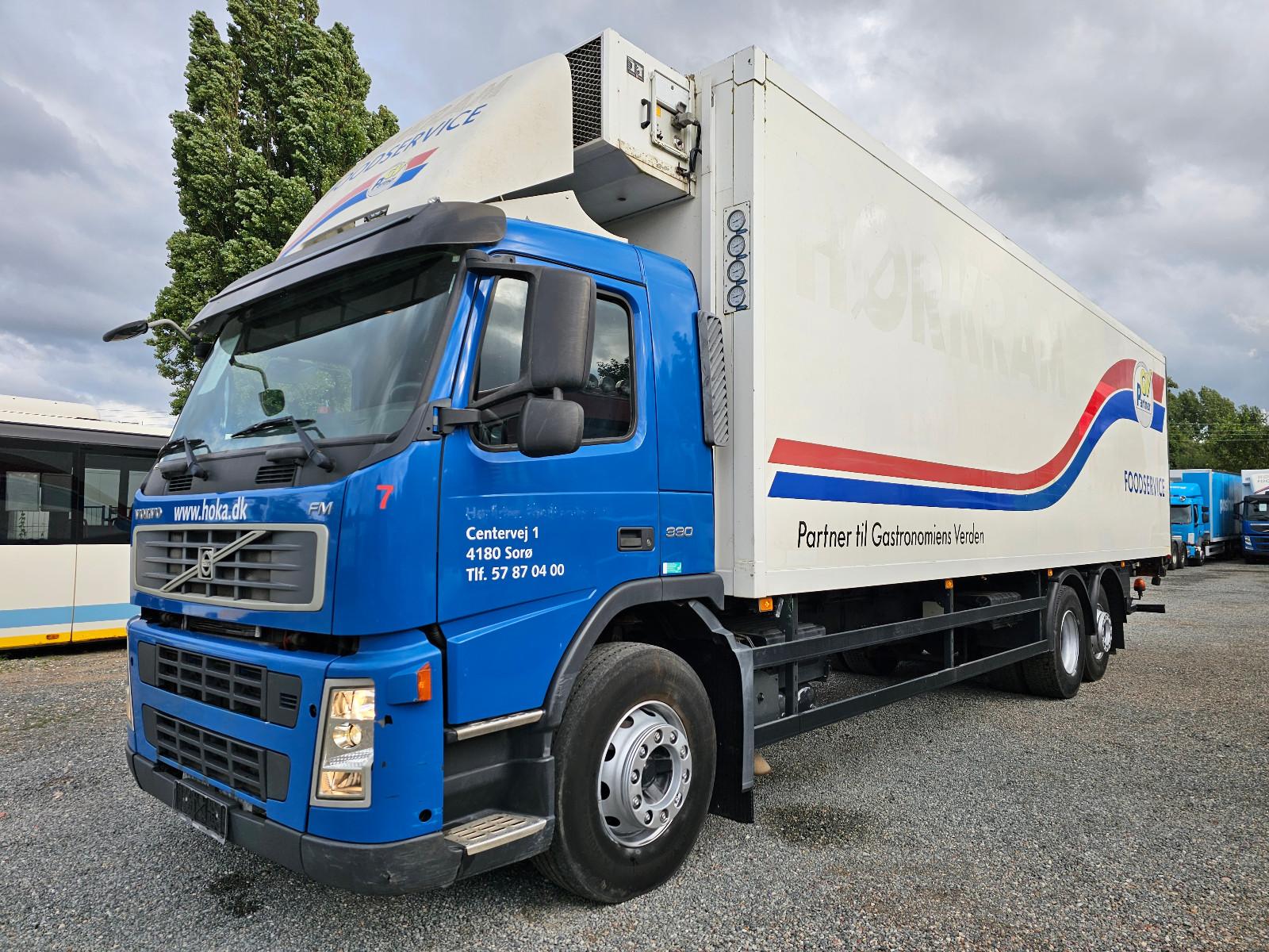 Volvo FM330 6x2 FRIGOBLOCK Multizone Lenk u. Liftachse