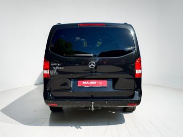 Mercedes V 220 - 8