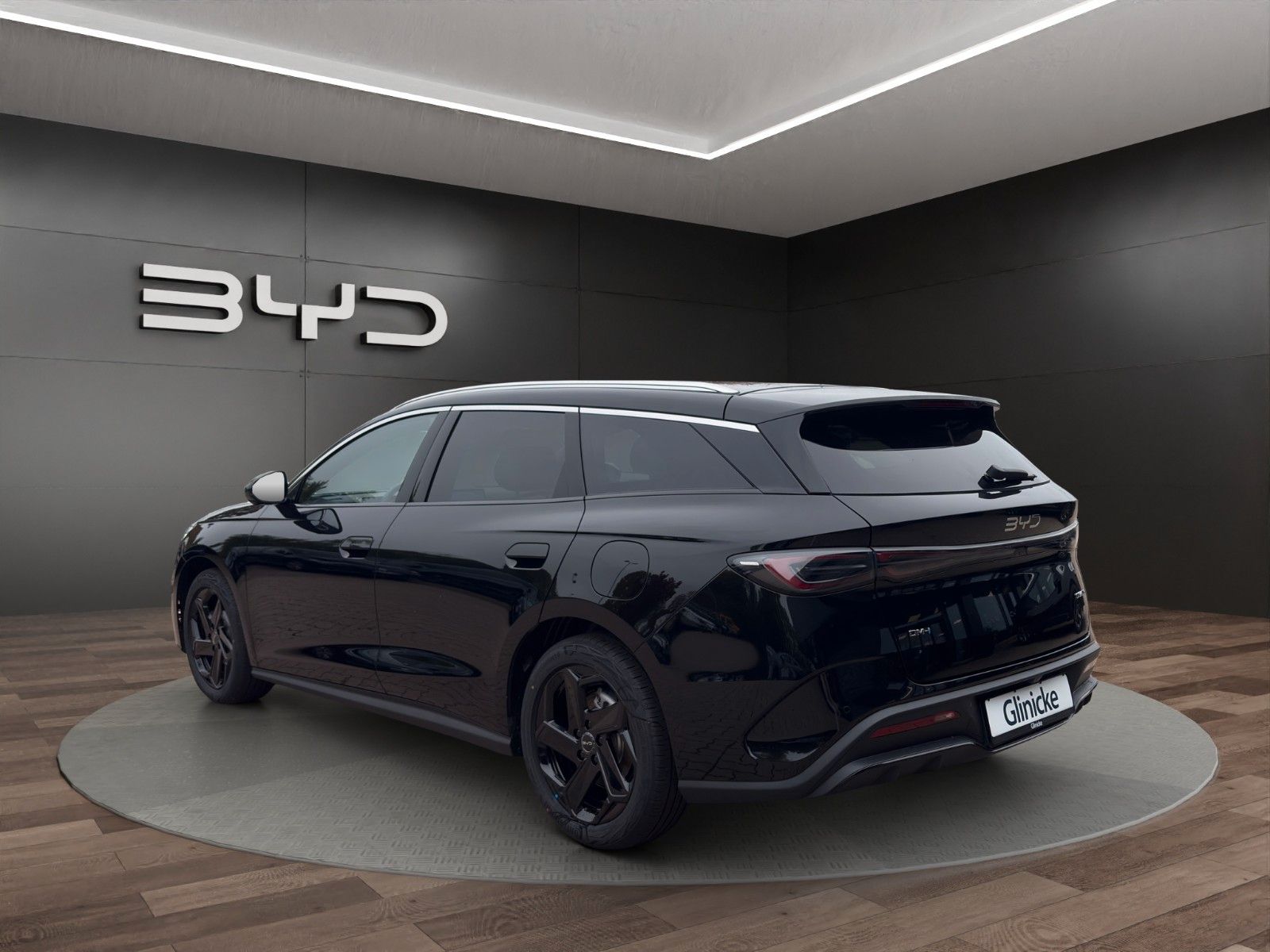 BYD SEAL 6