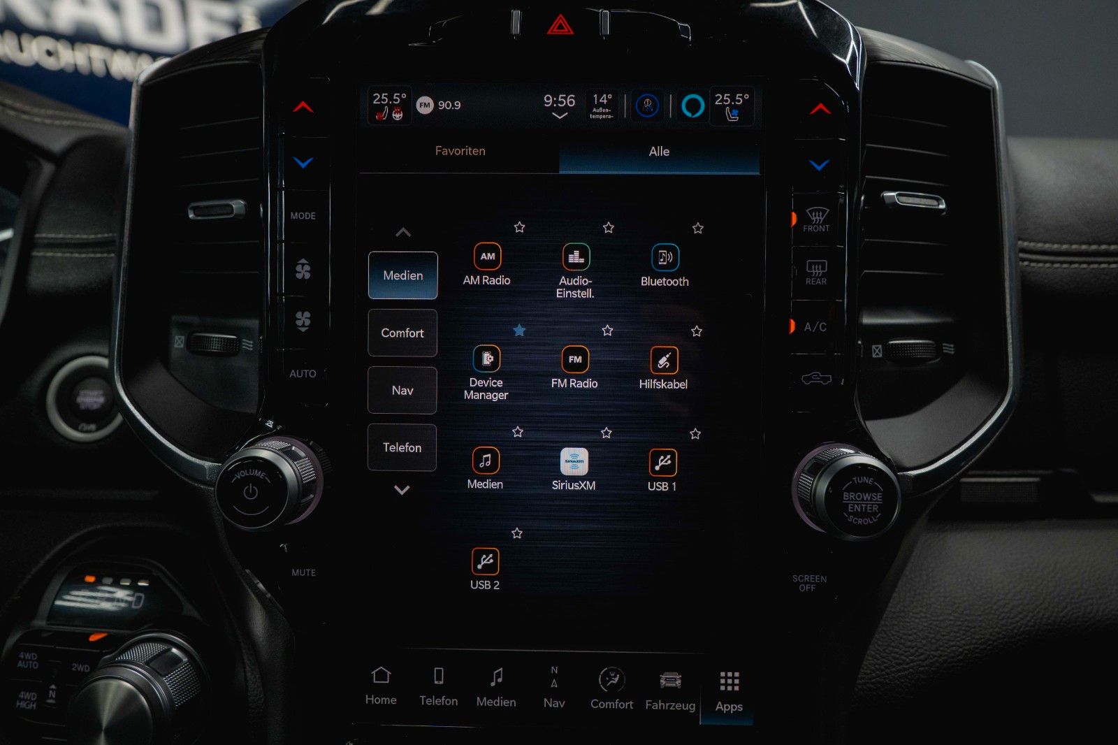 Fahrzeugabbildung Dodge RAM 5.7 V8 HEMI 4x4 OFFROAD Night LARAMIE 19%