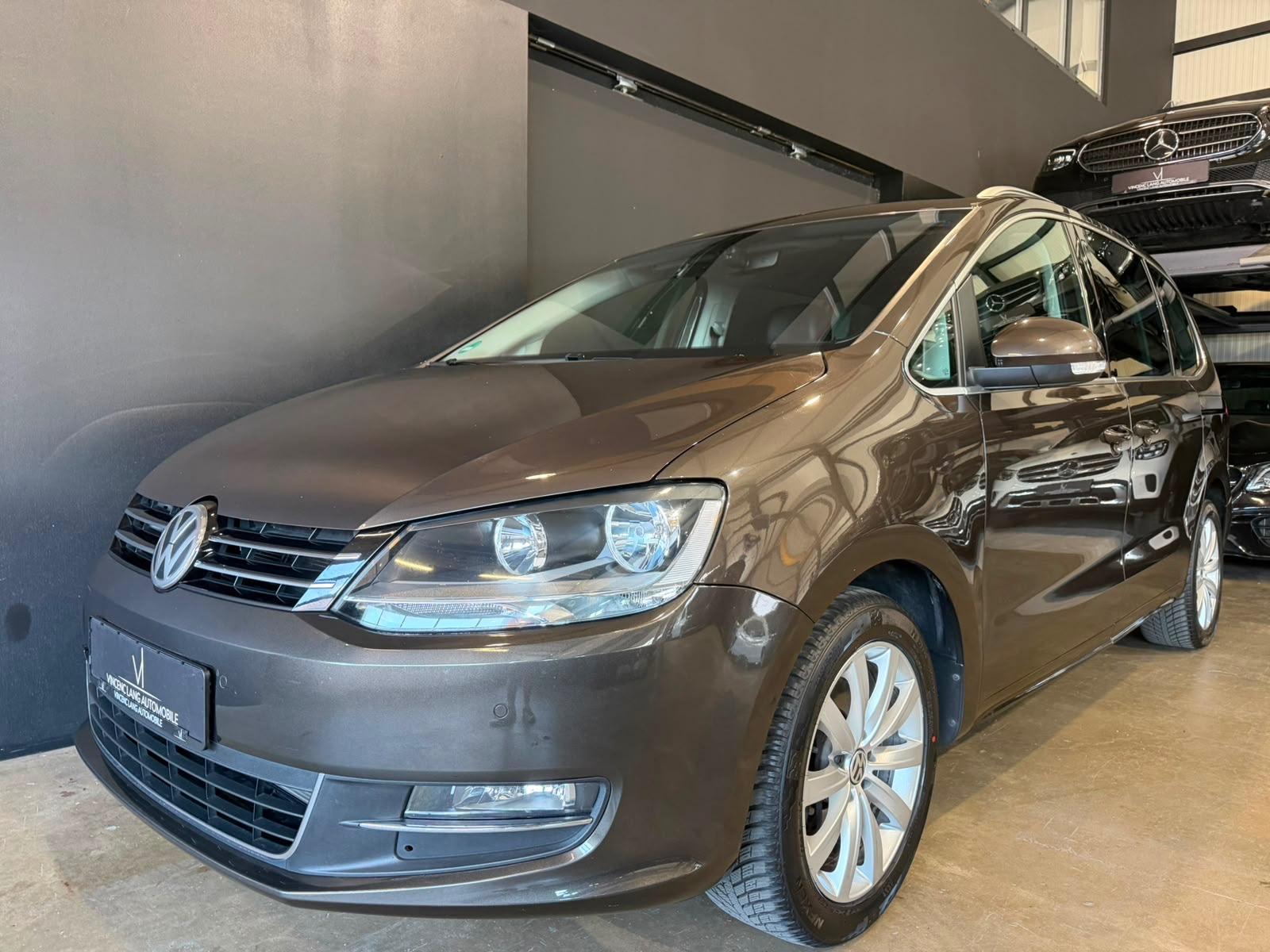 Volkswagen Sharan Highline 4Motion 7-SITZER/DSG/LEDER/AHK