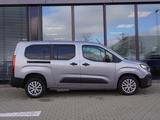 Fiat Doblo Maxi Kombi 130 AT8 / Rollstuhlumbau AMF - Fiat Doblo mit Diesel-Antrieb: Kleinbus