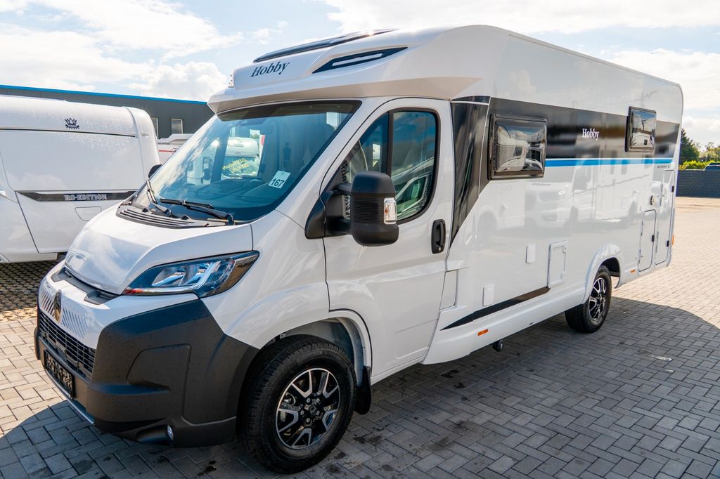 ONTOUR C 700 GQ *Mj.25*Queensbett*L-Sitzgruppe*