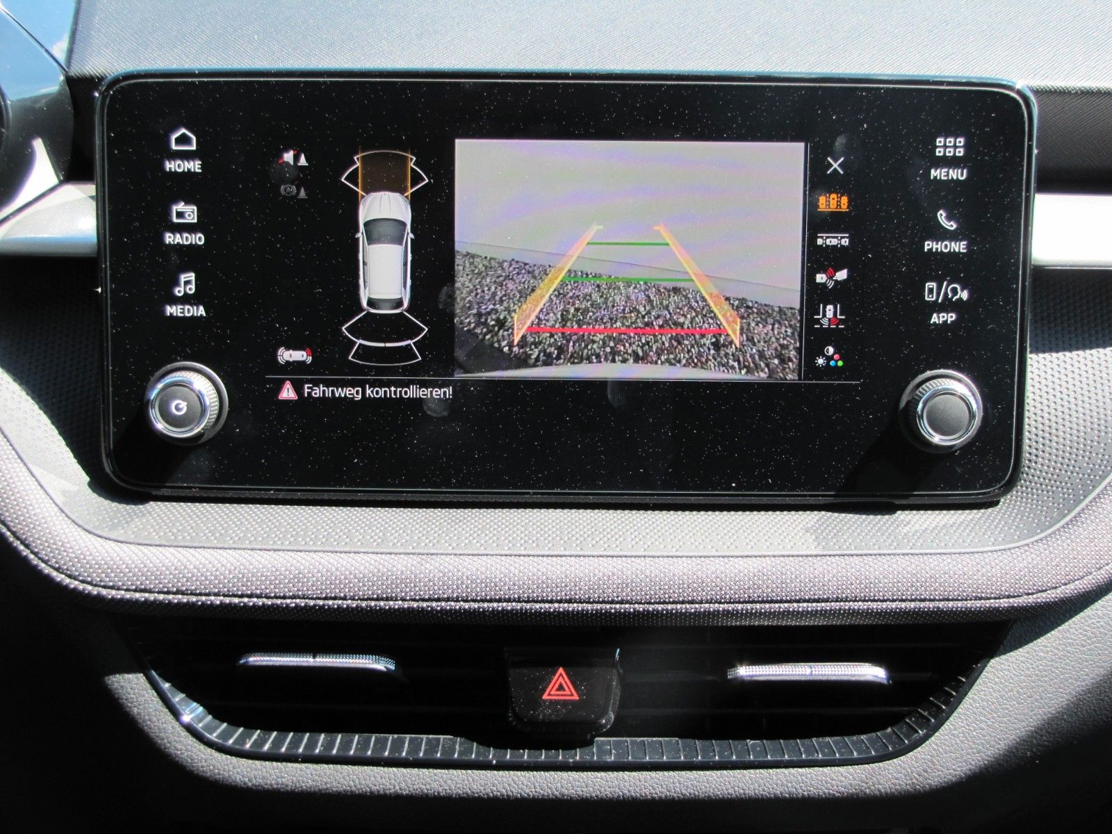 Fahrzeugabbildung SKODA Fabia Selection 1.0 TSI 95PS