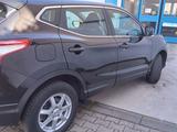 Nissan Qashqai 1.6 dCi DPF Xtronic Acenta  - Nissan Qashqai mit Diesel-Antrieb: Navigationssystem, Limousine