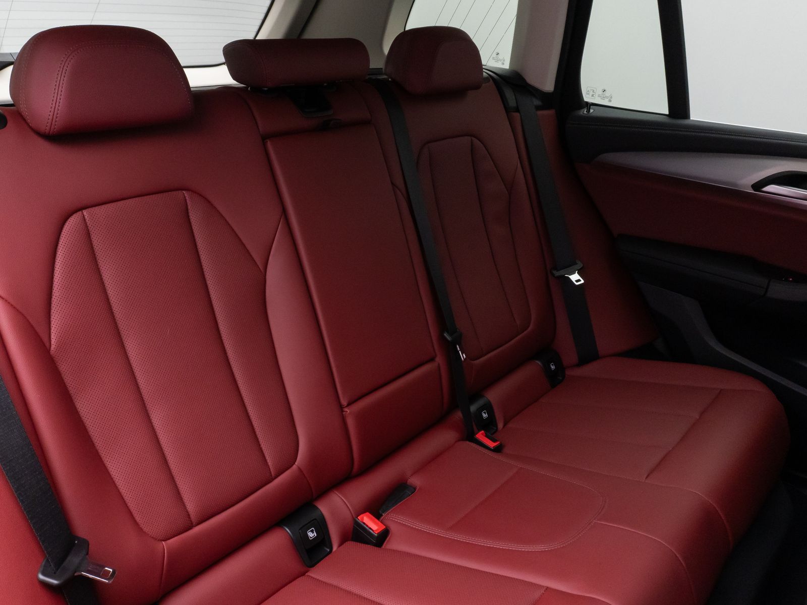 Fahrzeugabbildung BMW X3 xD30e Laser 360° HUD DAB HiFi Komfort Sport