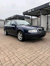 Skoda Octavia 1.6 Motor Winterreifen Alufe... - gebrauchte Skoda Octavia aus dem Jahr 2003