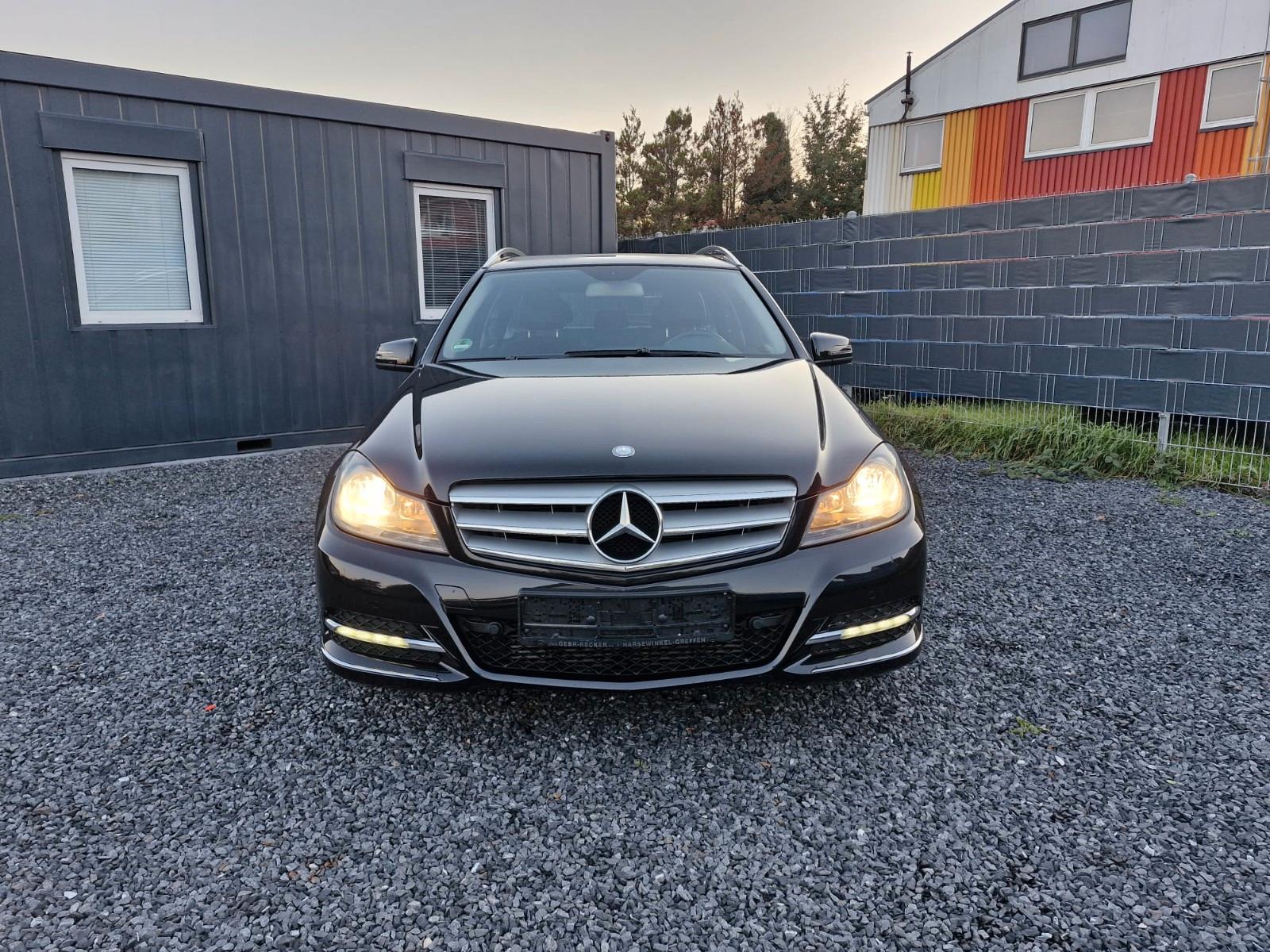 Mercedes-Benz C180 2012 — engine 1.595 cm³, 156 HP (115kW)