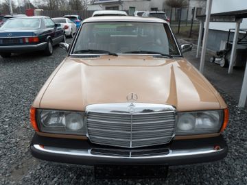 Mercedes 280 - 6
