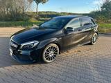 Mercedes-Benz A180 PEAK Edition PEAK Edition AMG Line Garantie - Firmenfahrzeug gebraucht