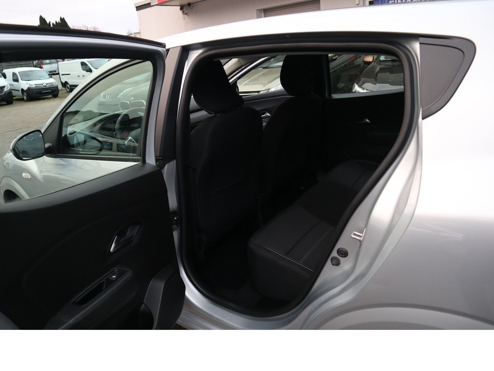 Fahrzeugabbildung Dacia Sandero Comfort Navi Tempo Scheckheftgepflegt