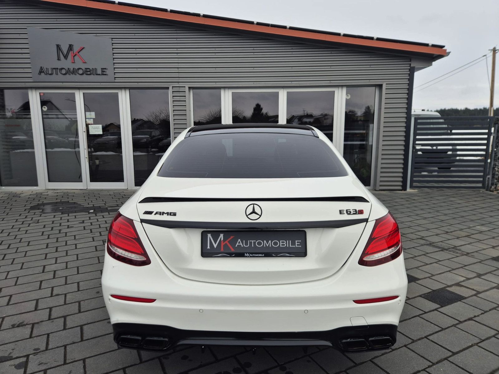 E 63 AMG Limousine 4Matic*PANO*LED*BURMESTER*360