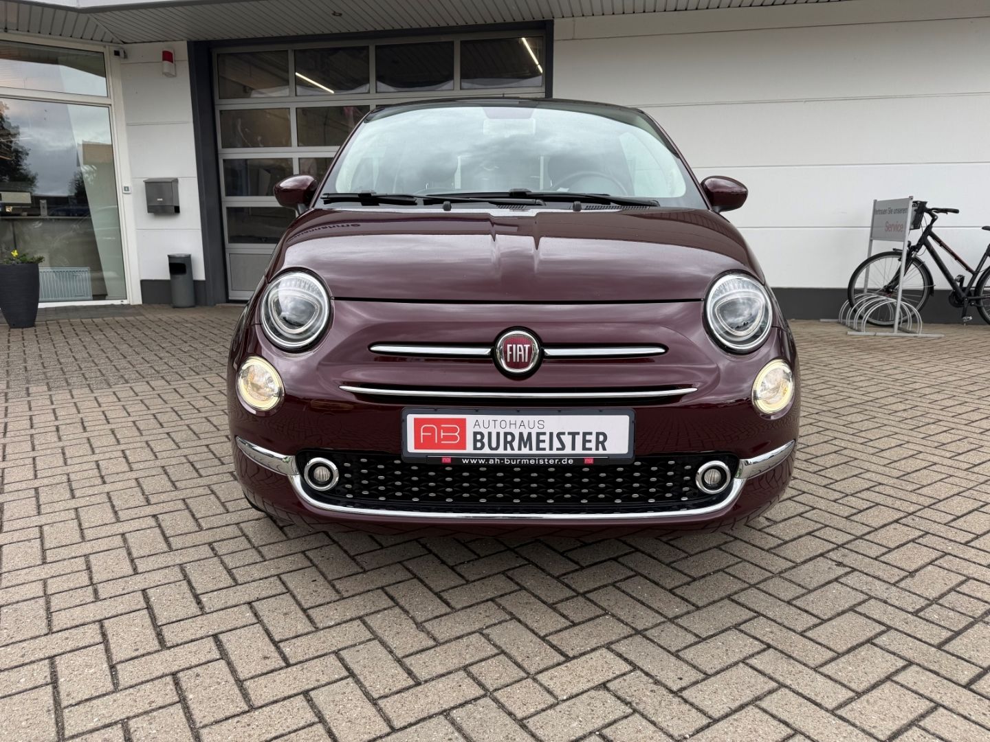 Fahrzeugabbildung Fiat 500 Lounge Pano CarPlay Temp PDC ALU BT Berganfa