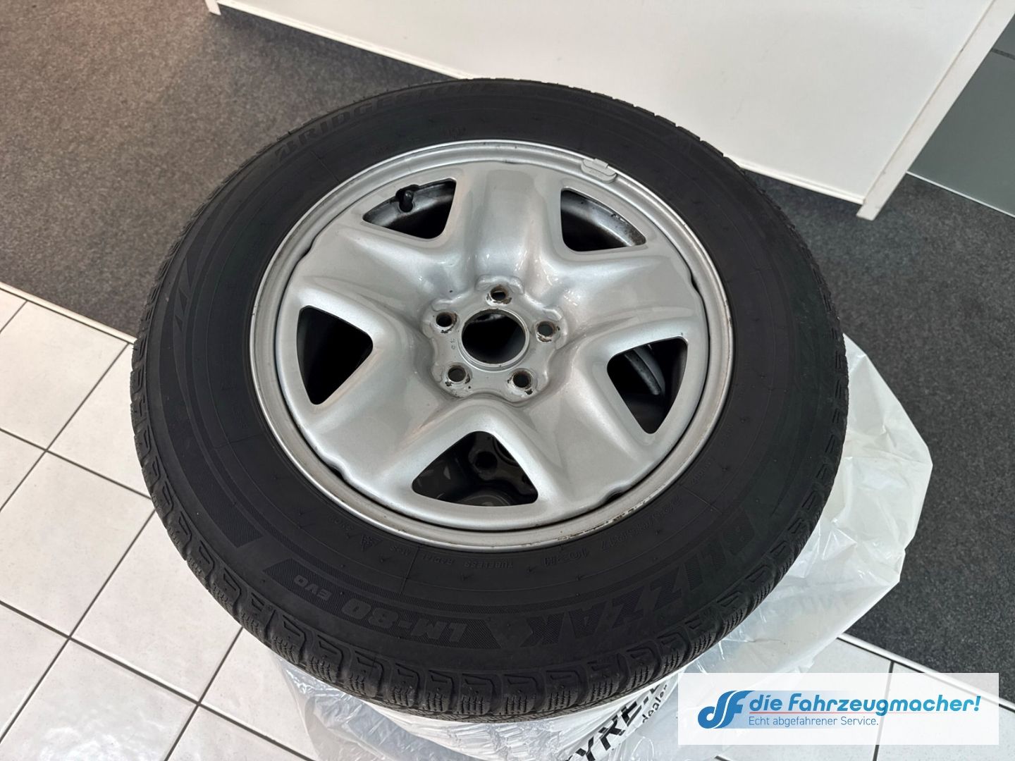 Fahrzeugabbildung Mazda CX-5 Sports-Line AWD 4x4 AUTOMATIK 2.2 SKYACTIV-