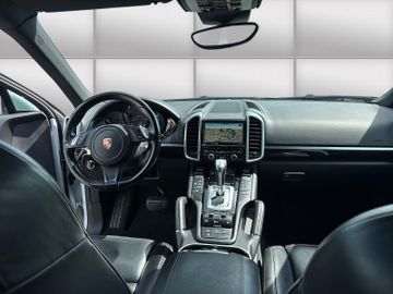 Porsche Cayenne - 4