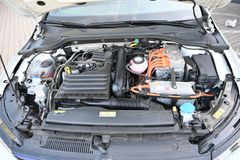 VW Golf VIII 1.4 GTE eHybrid Navi LED CarPlay  PDC