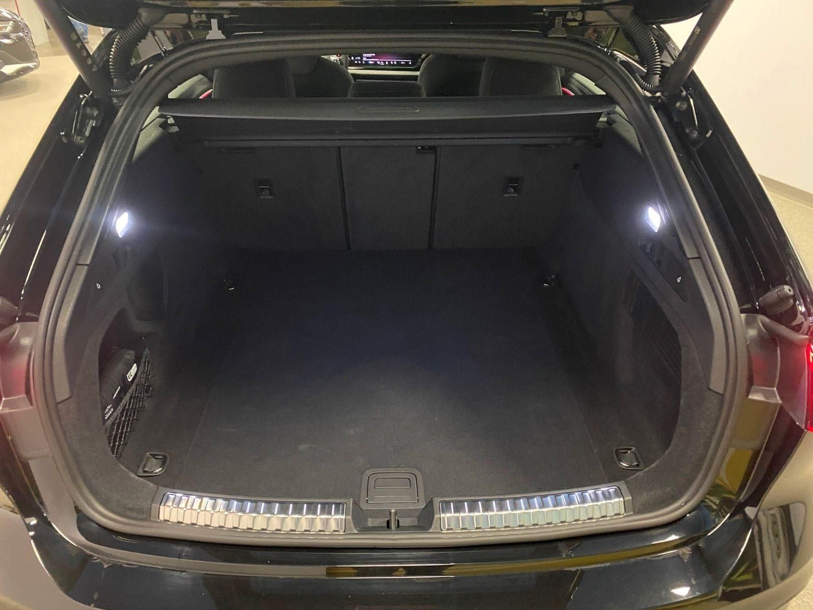 Fahrzeugabbildung Audi A5 B10 TFSI S tronic S-Line Avant+NAVI+19"+ACC+