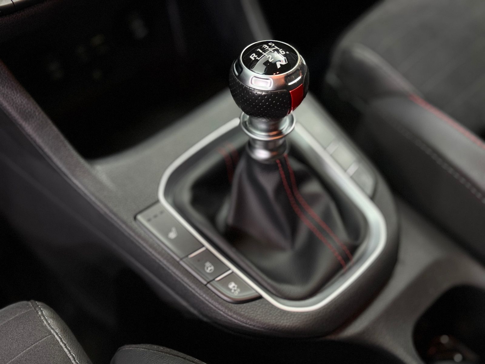 Fahrzeugabbildung Hyundai i30 Fastback N Performance|SCHALTER|PDC|NAVI