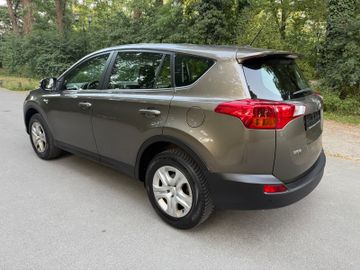 Toyota RAV 4 - 9