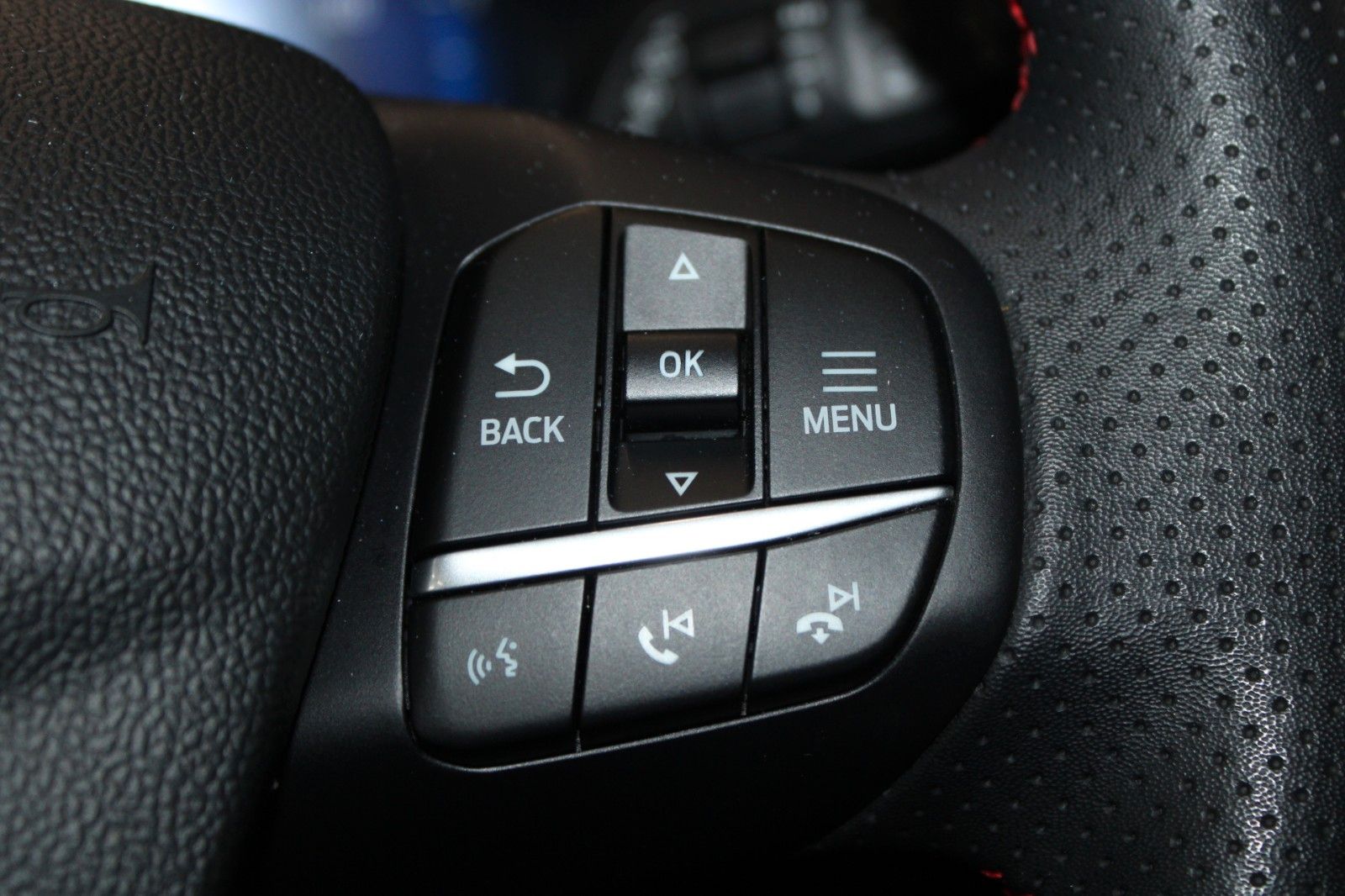 Fahrzeugabbildung Ford Kuga 2.5 PHEV ST-Line Aut. NAVI CAM WinterPaket