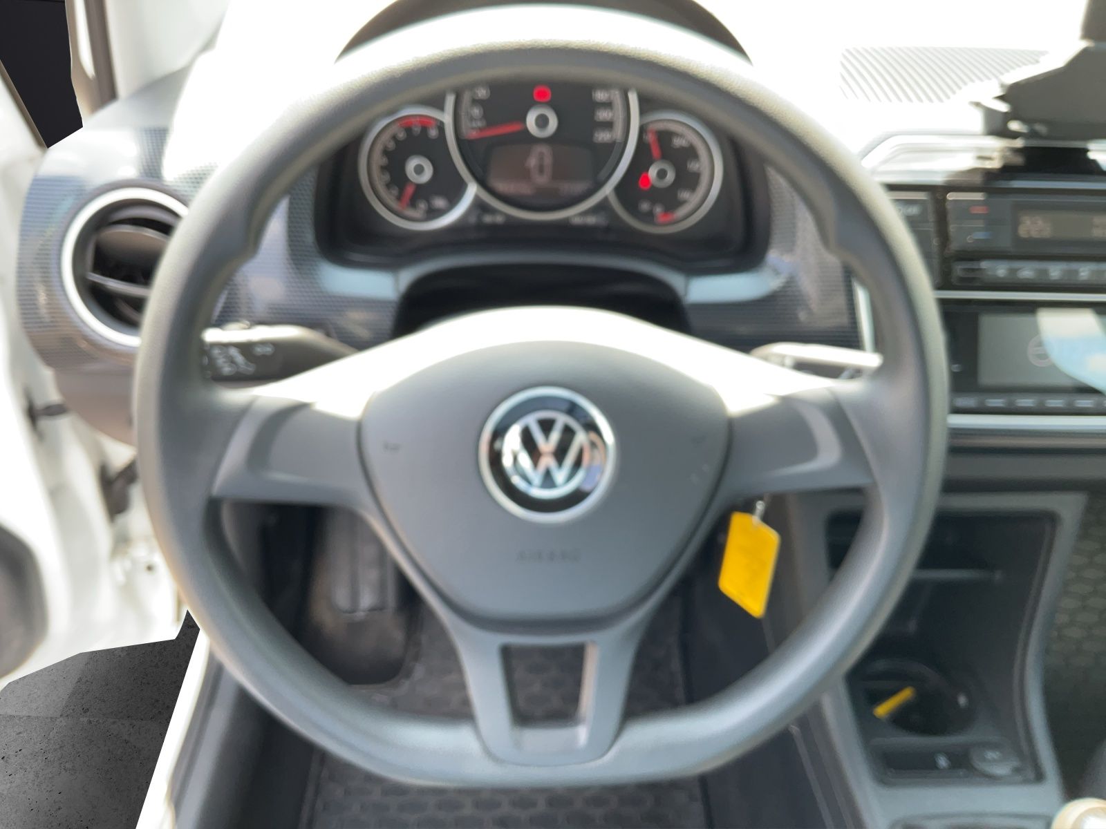 Fahrzeugabbildung Volkswagen up! Climatronic SHZ RFK GRA