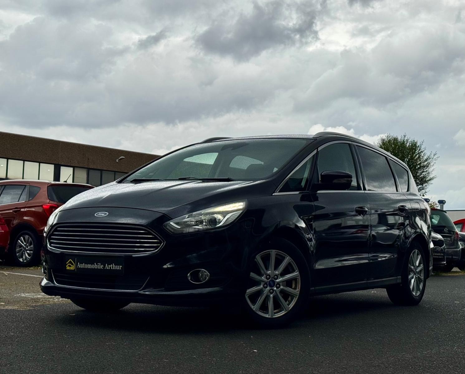 Ford S-MAX*2.0*7-Sitzer*Navi*Klima*Sitzh*Tempo*Pdc*