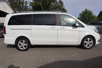 Mercedes V 220 - 6