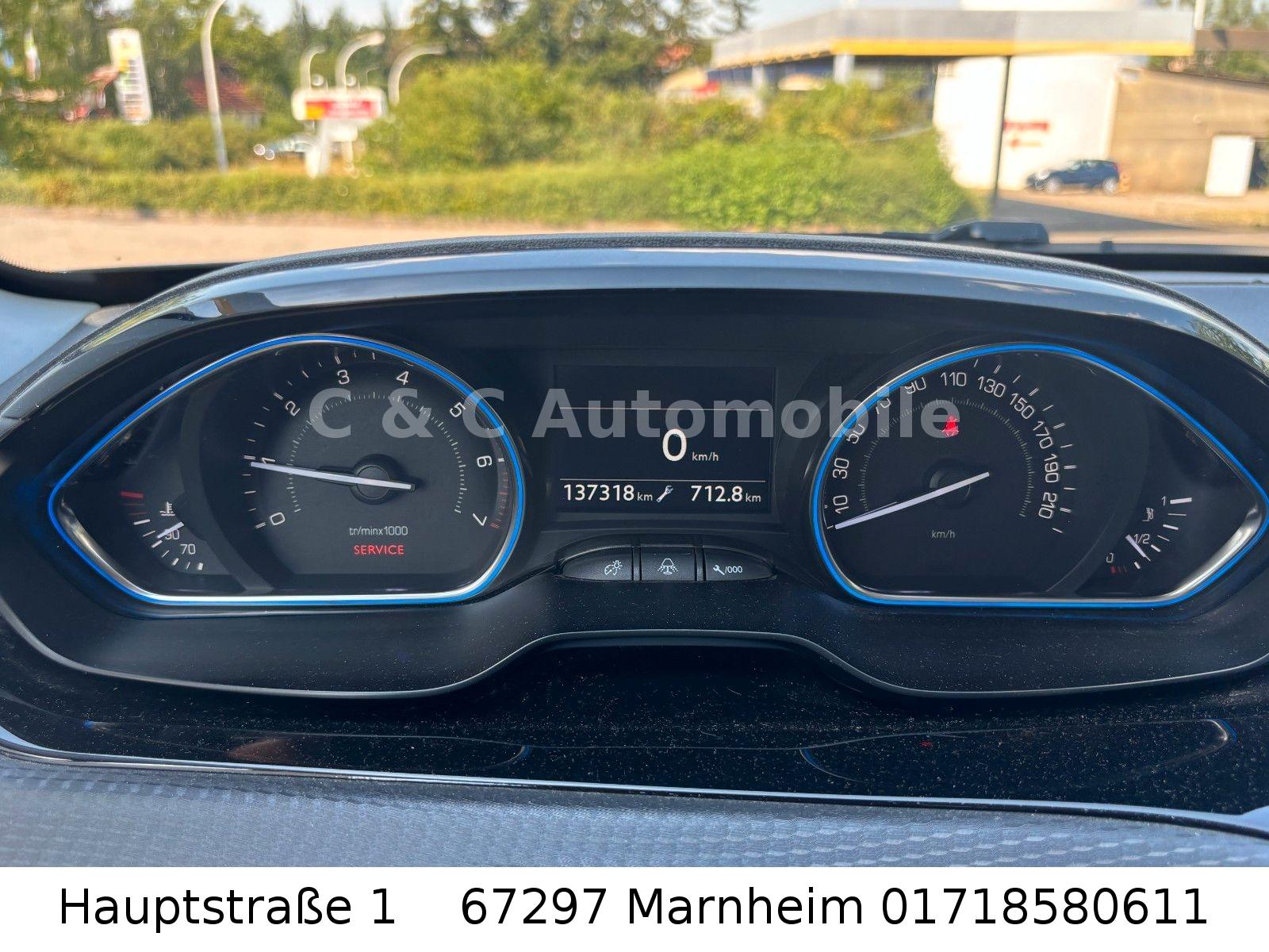 Peugeot 2008 Allure/Klima/SHZ/lückenloser Serviceheft