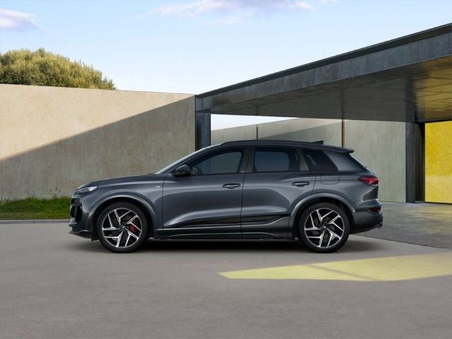 Audi Q6 e-tron SUV S-line business performance TECH P imagem 3