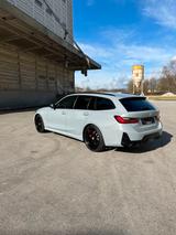 BMW M340i xDrive Touring LED AHK 360° H&K ACC 8Fach - gebrauchte BMW M340i aus dem Jahr 2023