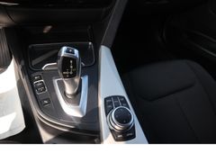 Fahrzeugabbildung BMW 320 Advantage 1hd Navi Tempo Scheckheftgepflegt