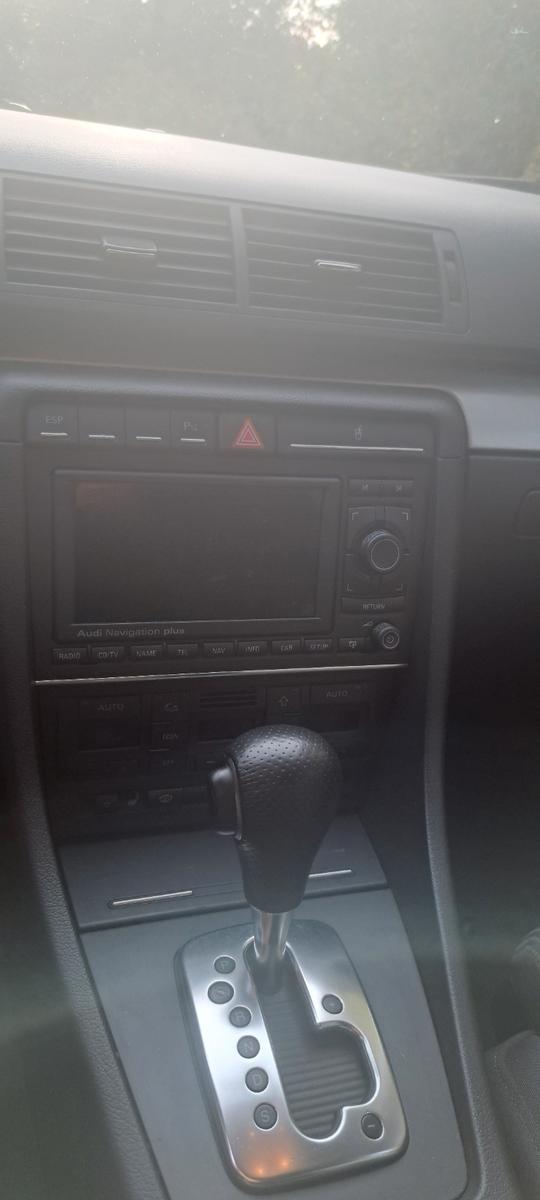 Audi A4 2007 — photo 11