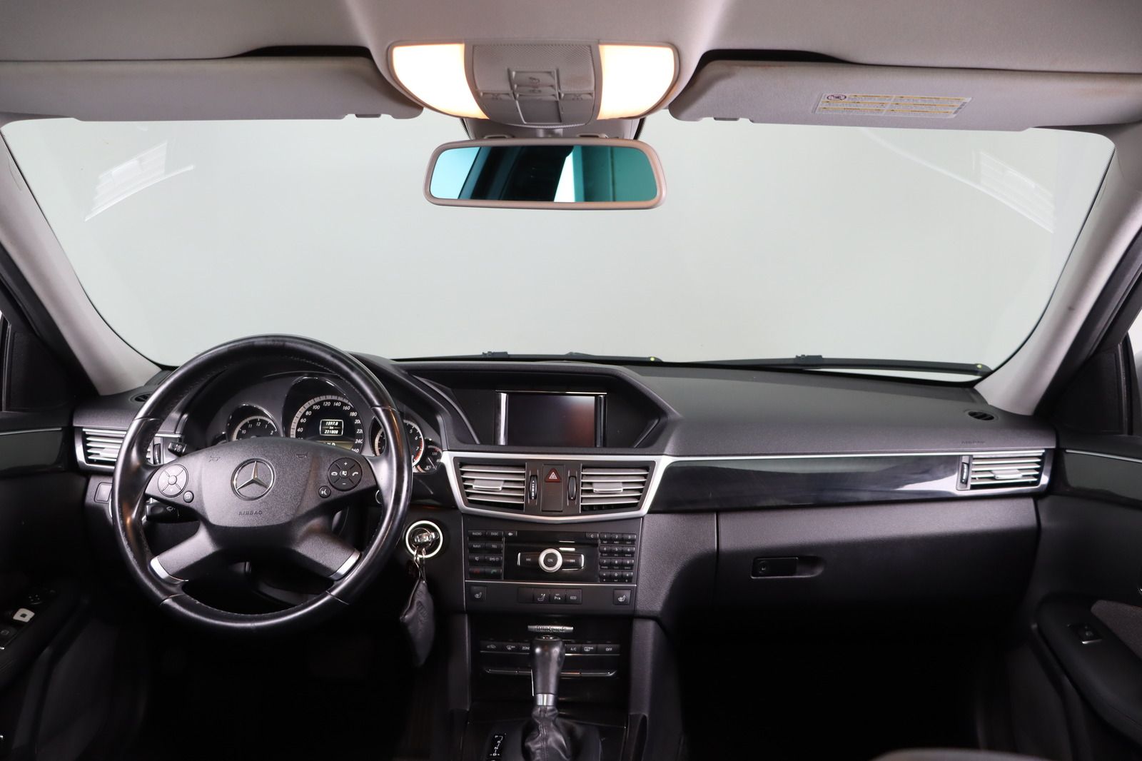 Fahrzeugabbildung Mercedes-Benz E 200 AVANTGARDE * Xenon * HU/AU 07.26
