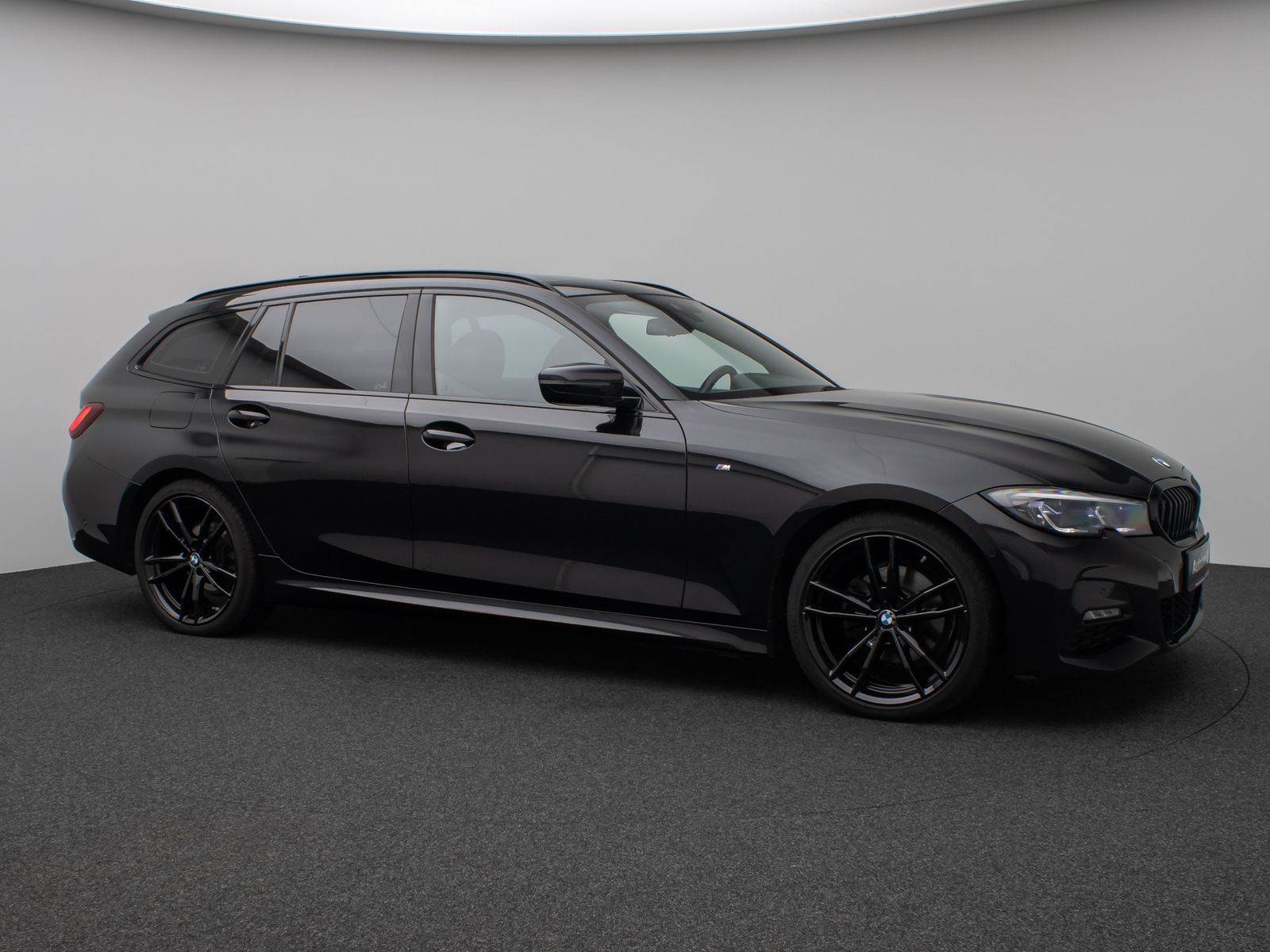 Fahrzeugabbildung BMW 320d  M Sport Panorama Kamera Laser DAB HiFi AHK