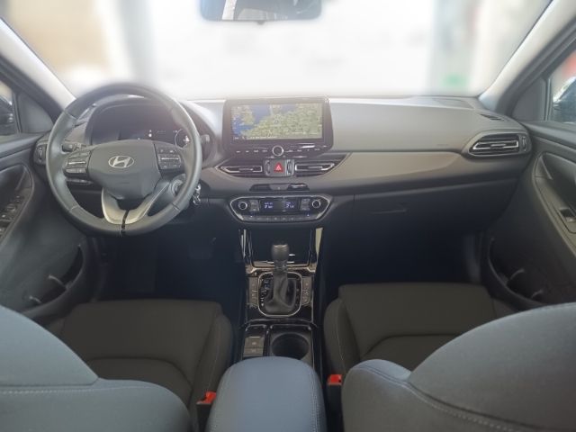 Fahrzeugabbildung Hyundai i30 FL 5-Türer (MY25) 1.0 T-GDI (100 PS) 7-DCT 2