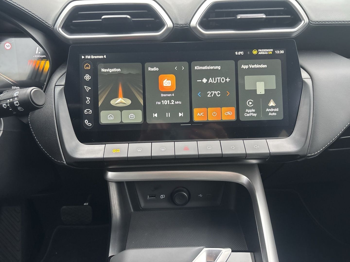 Fahrzeugabbildung MG ZS Luxury Vorführwagen, inkl. Allwetterreifen, N